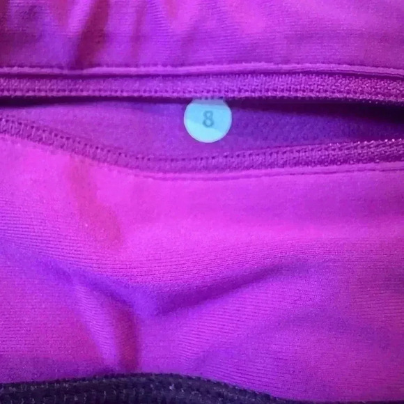 Lululemon Tight Stuff Crop Leggings Bordeaux Drama Raspberry Size 8 - Picture 6 of 6